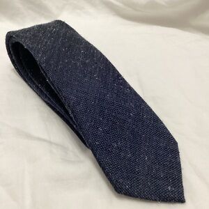 💙Banana Republic Navy Blue Textured Tie